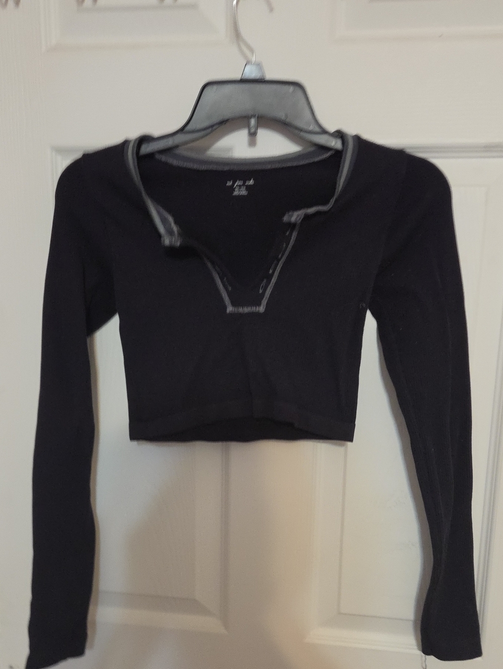 Urban Outfitters Black Cropped Long-Sleeve Top with Contrast Trim